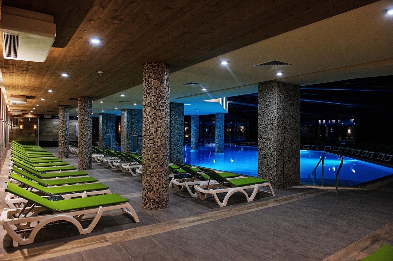 בניה Hot Springs Medical And Spa מראה חיצוני תמונה