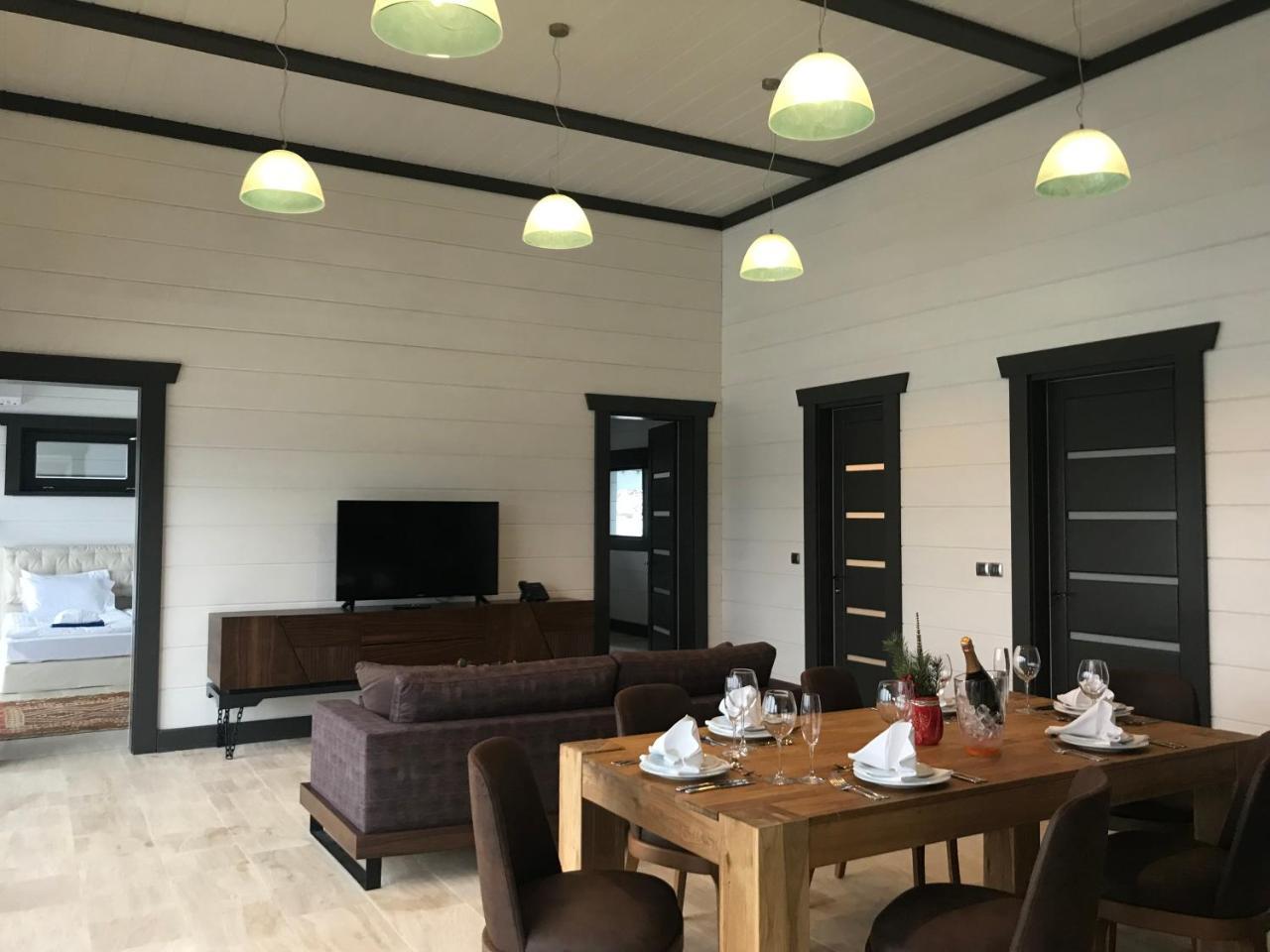 בניה Hot Springs Medical And Spa מראה חיצוני תמונה